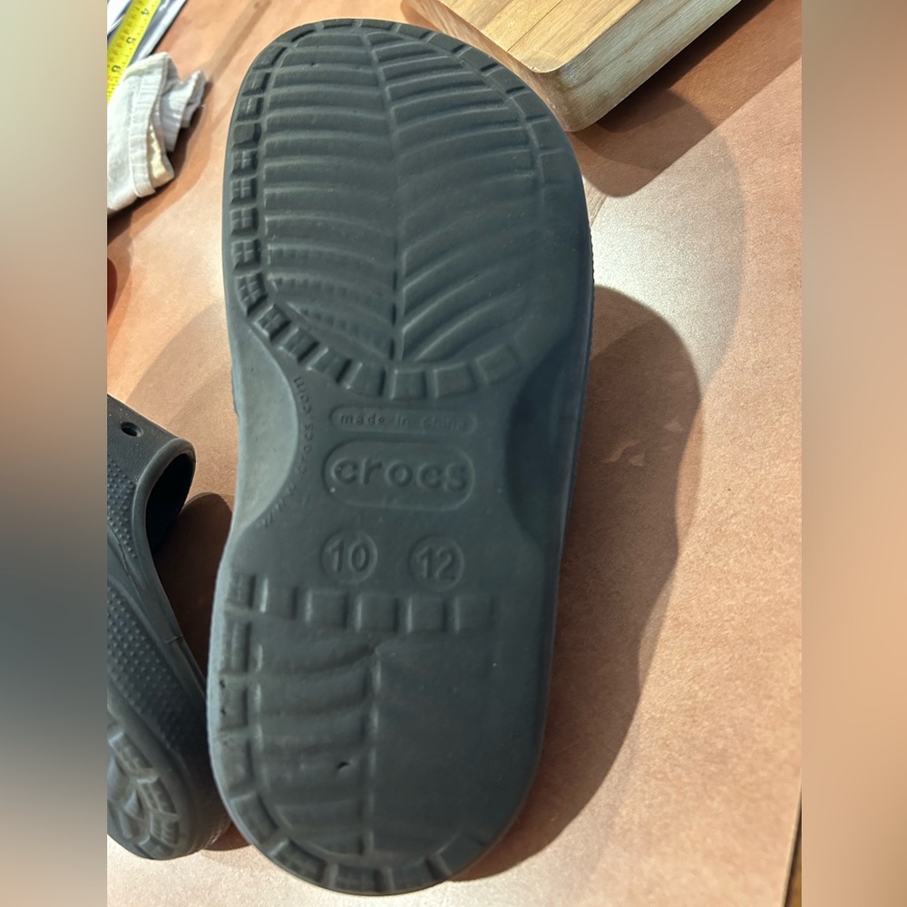 Crocs slip on black size 10 men’s 12 women’s - Picture 5 of 6